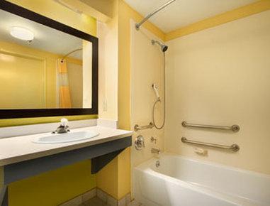 Days Inn & Suites By Wyndham Desoto Ngoại thất bức ảnh